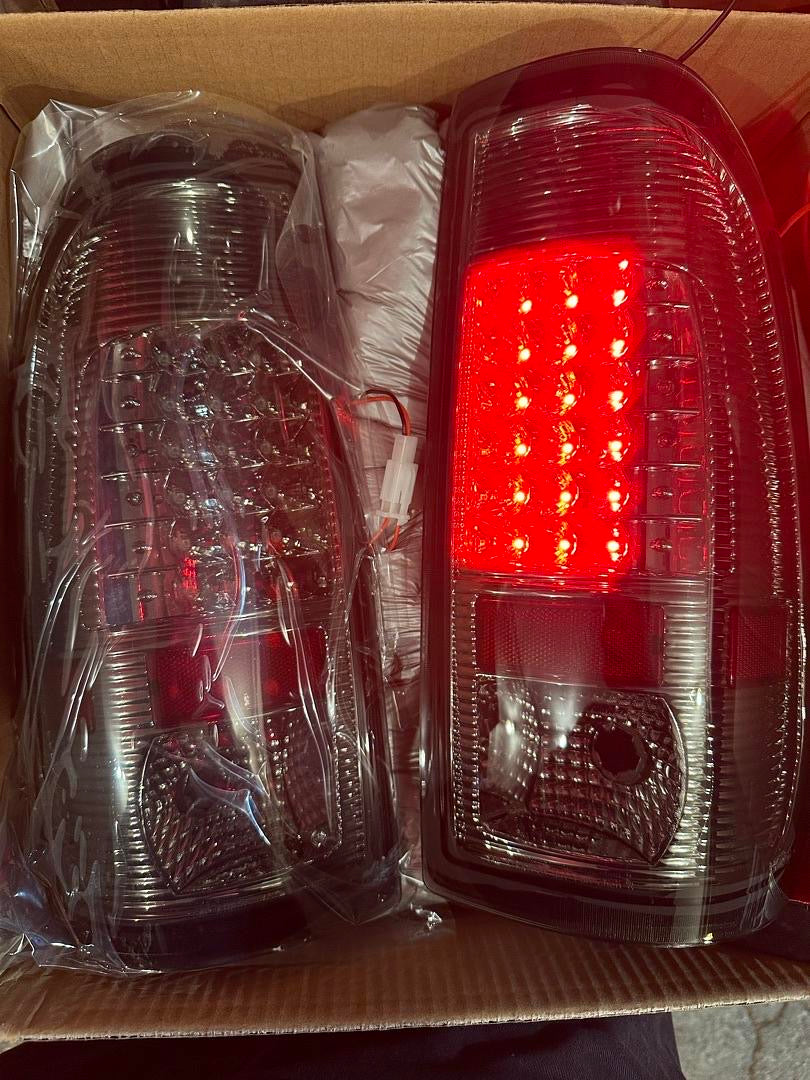 08-16 F250-F550 SD / 09-16 F350 F450/15-16 F550 LED TAIL LIGHT ASSEMBLY DRIVER & PASSENGER SIDE