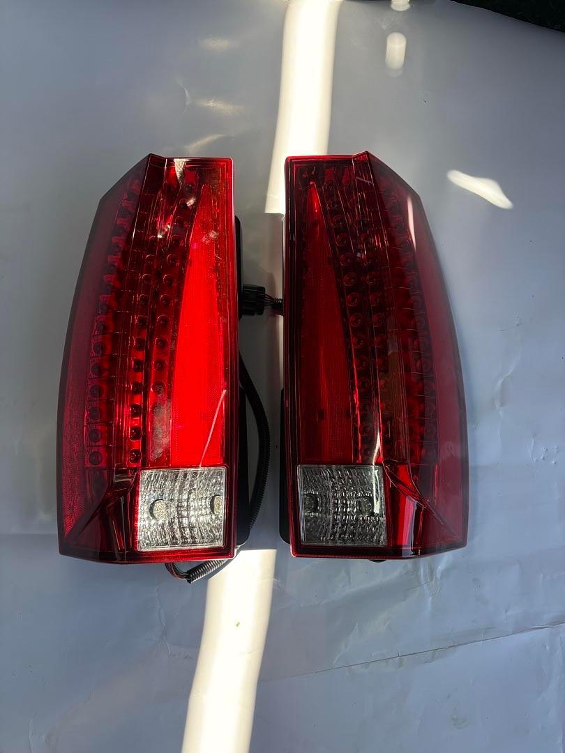 07-14 CADILLAC ESCALADE ORIGINAL STYLE RED LENS LED TAILLIGHTS