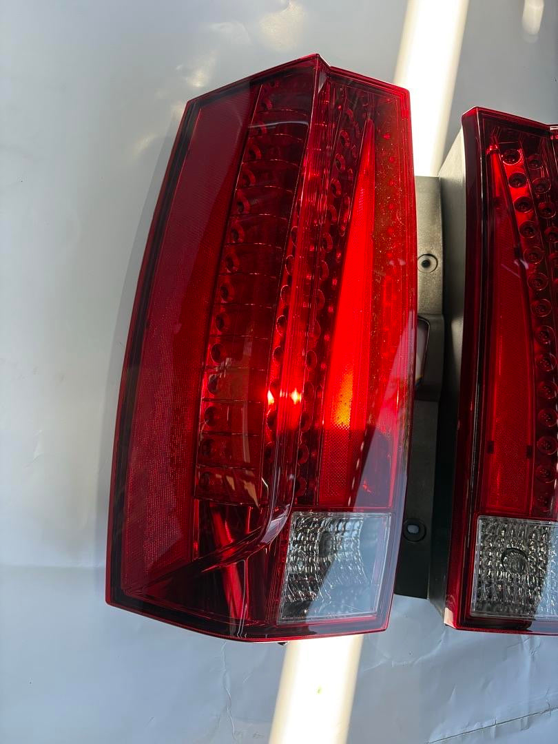 07-14 CADILLAC ESCALADE ORIGINAL STYLE RED LENS LED TAILLIGHTS