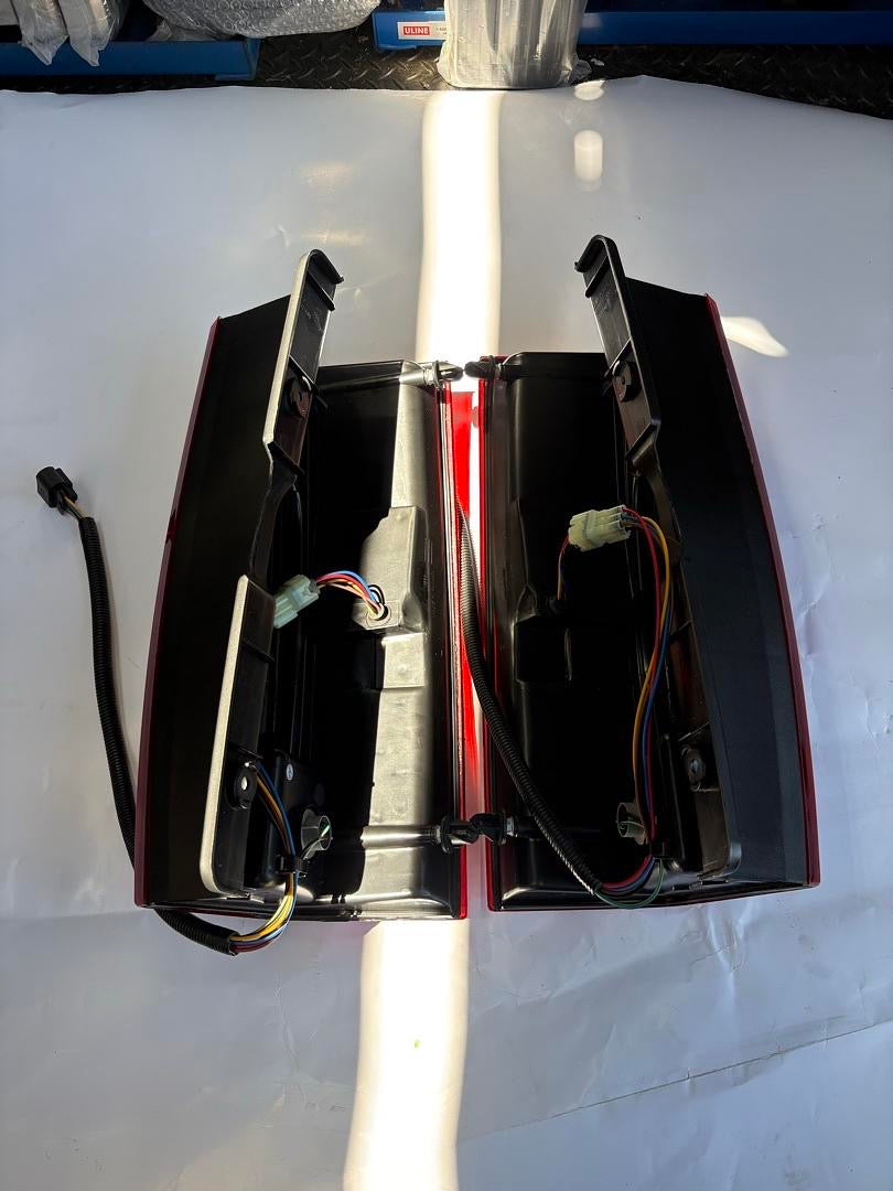 07-14 CADILLAC ESCALADE ORIGINAL STYLE RED LENS LED TAILLIGHTS