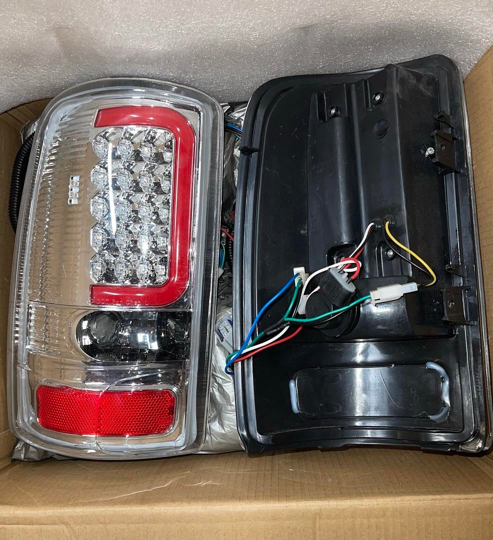 00-06 CHEVY TAHOE/ GMC YUKON OPEN BOX LED 3D RED CHROME TAILLIGHTS