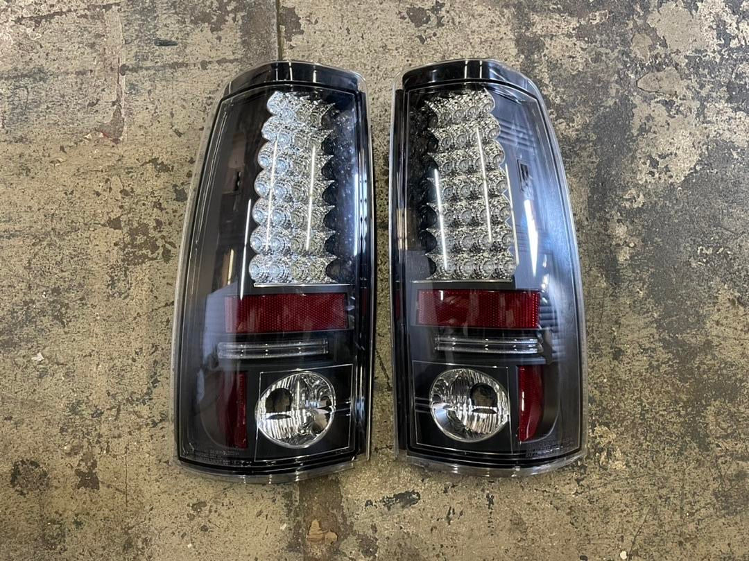 99-02 CHEVY SILVERADO BLACK HOUSING LED TAILIGHTS