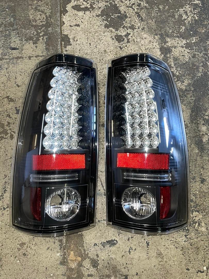 99-02 CHEVY SILVERADO BLACK HOUSING LED TAILIGHTS