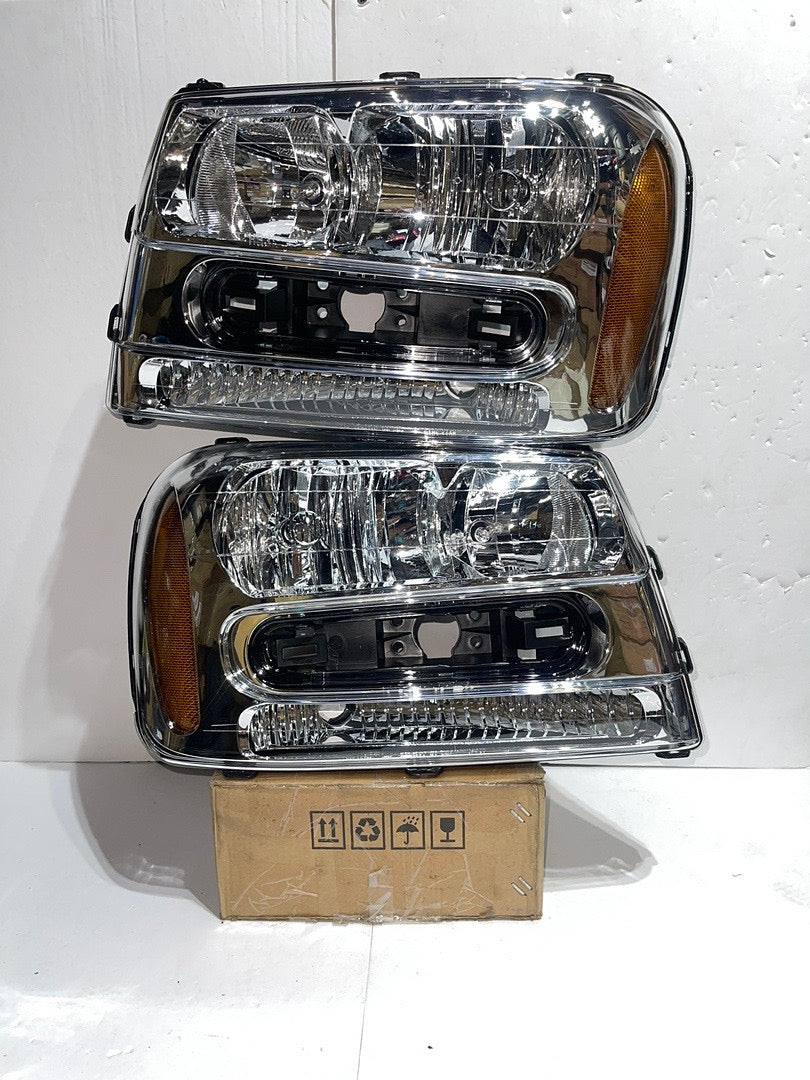 CHEVY TRAILBLAZER HEADLIGHTS FOR 2002 TO 2009