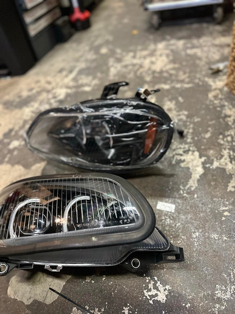 HL-HAY-015-BK PAIR OF DUAL LED HALO DRL TURN SIGNAL HEADLIGHTS HIGH/LOW BEAM PROJECTOR COMPATIBLE WITH 03-19 FREIGHTLINER M2 106/112