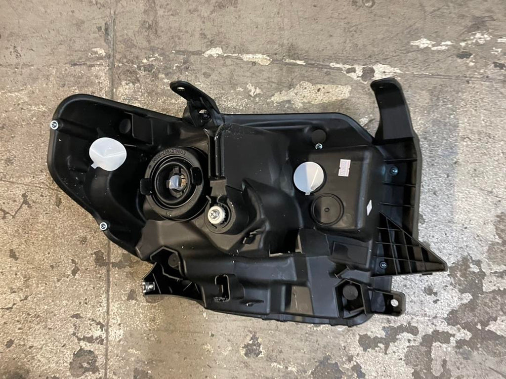 14-18 TOYOTA TUNDRA BLACK HOUSING HEADLIGHTS