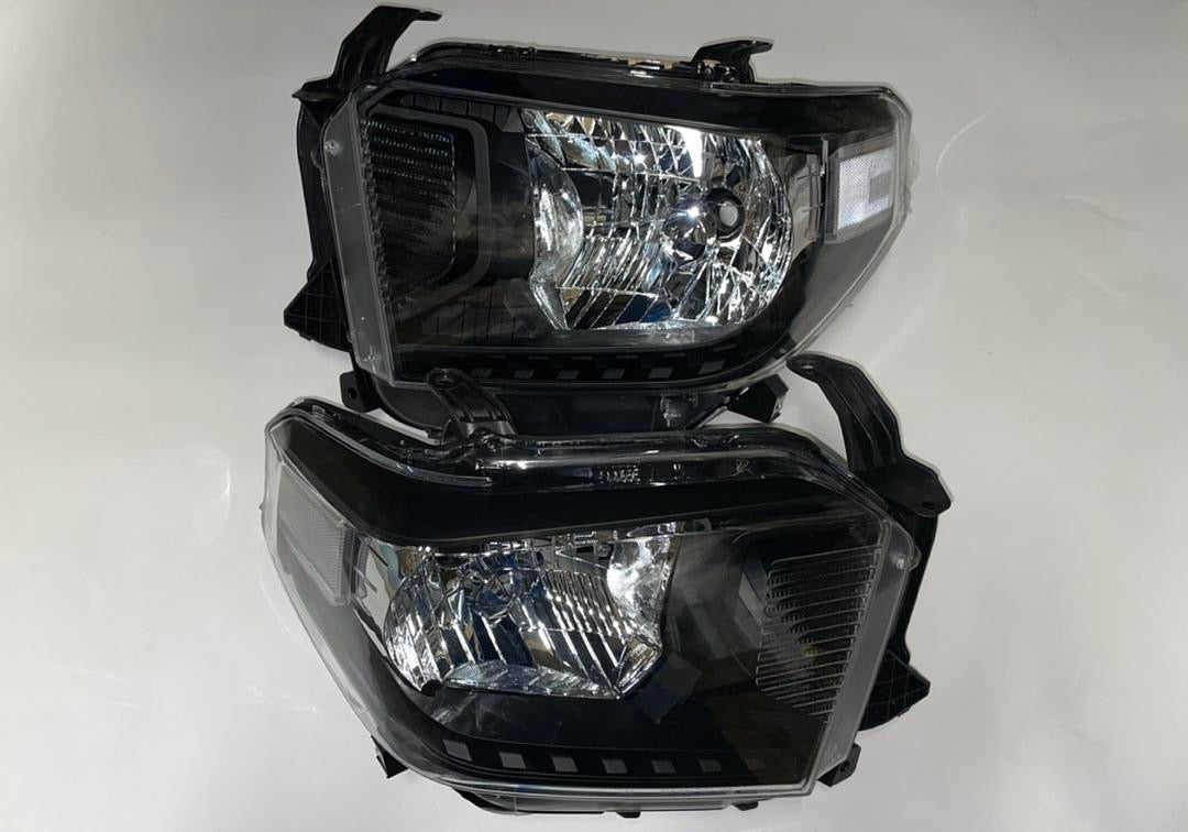 14-18 TOYOTA TUNDRA BLACK HOUSING WITH CLEAR REFLECTOR HEADLIGHTS