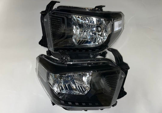 14-18 TOYOTA TUNDRA BLACK HOUSING WITH CLEAR REFLECTOR HEADLIGHTS
