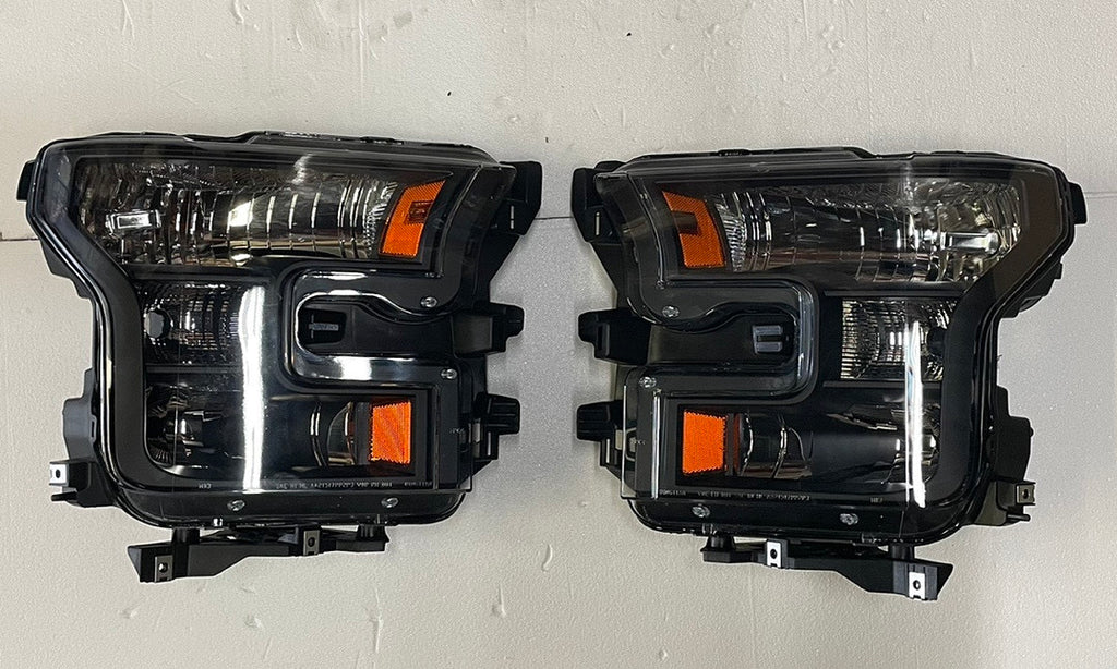 15-17 FORD F-150 BLACK HOUSING HEADLIGHTS W/ AMBER CORNERS