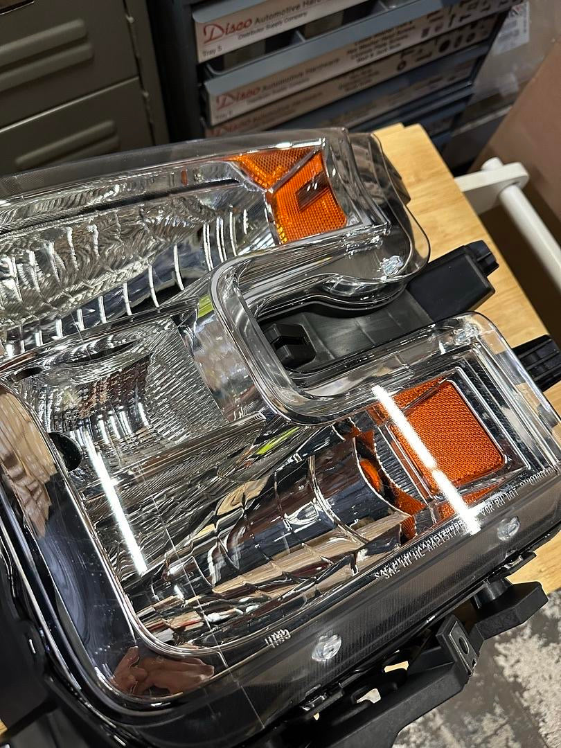 15-17 FORD F-150 CHROME HOUSING WITH AMBER CORNERS OE STYLE HEADLIGHTS