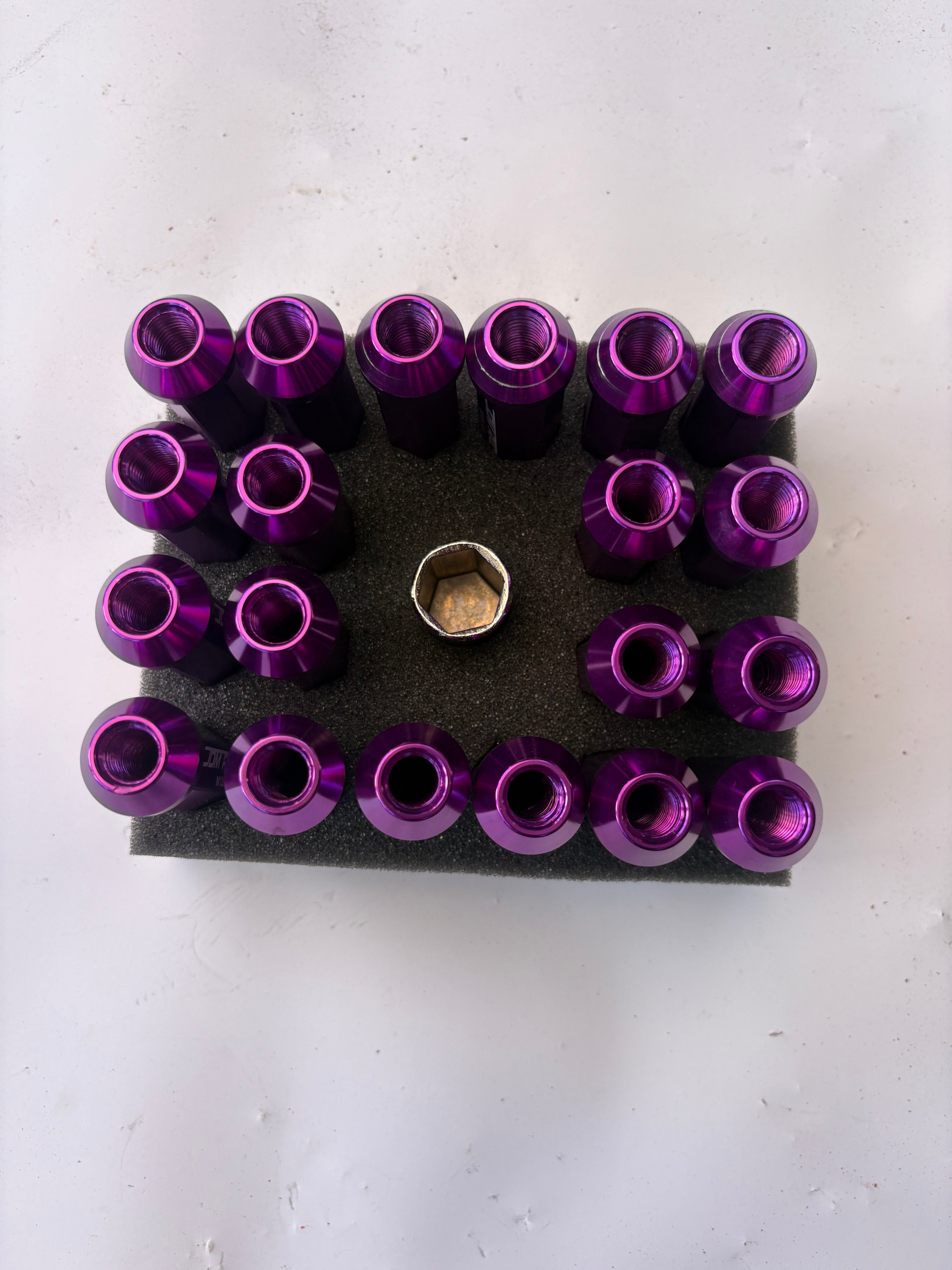 20pcs M12 x 1.5mm Long Lug Nuts (Purple)