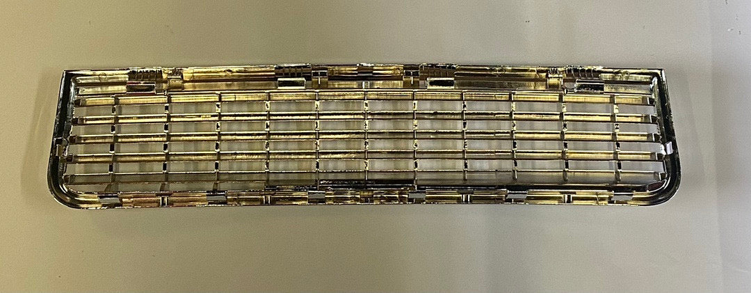 2001-2005 AUDI 4 chrome front bumper grille