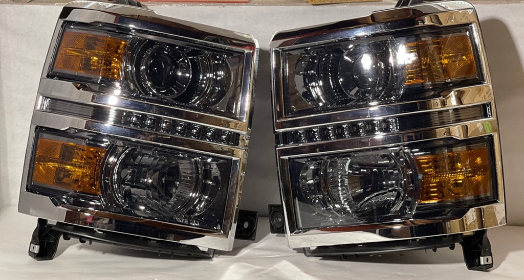 14-15 CHEVY SILVERADO 1500 SMOKED AND AMBER LED PROJECTOR HEADLIGHTS