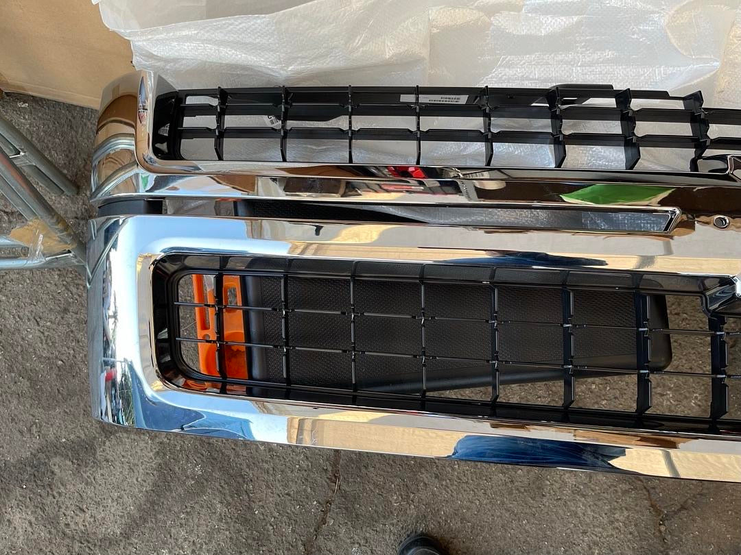 #19 07-10 CHEVY SILVERADO 2500 / 3500 HD CHROME FRONT GRILLE Original STYLE