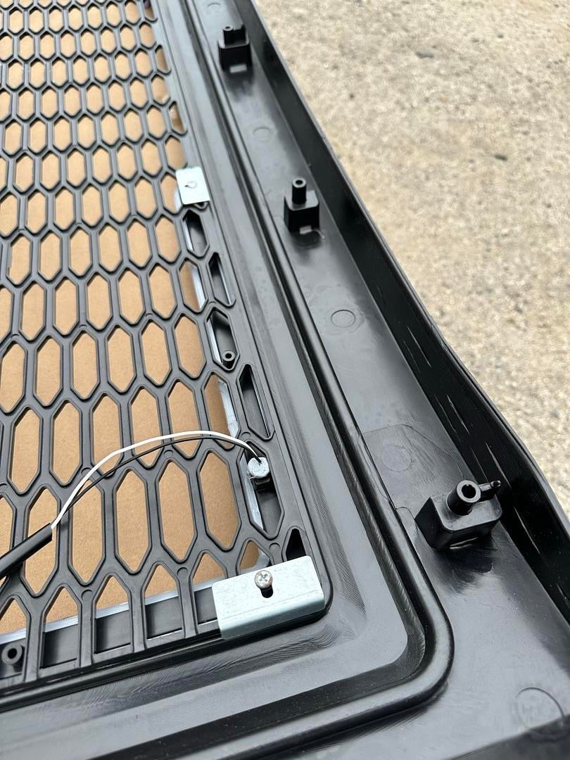 08-10 FORD F250 - F550 SUPER DUTY LED DRL HONEYCOMB MESH FRONT GRILLE GLOSSY BLACK