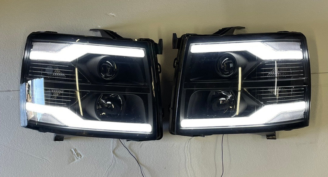 BLACK HOUSING LED DRL SEQUENTIAL SIGNAL PROJECTOR HEADLIGHTS REPLACEMENT FOR 07-13 SILVERADO
