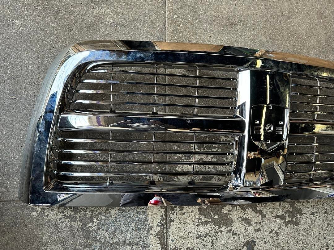10-12 DODGE RAM 2500/3500 2010 GRILLE CHROME