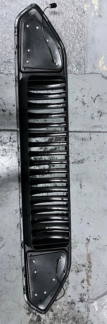 18-20 FORD MUSTANG black led front bumper grille