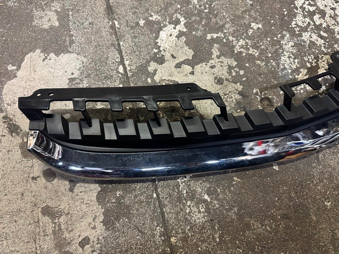 2012 TO 2015 CAPTIVA SPORT LT LTZ UPPER GRILLE