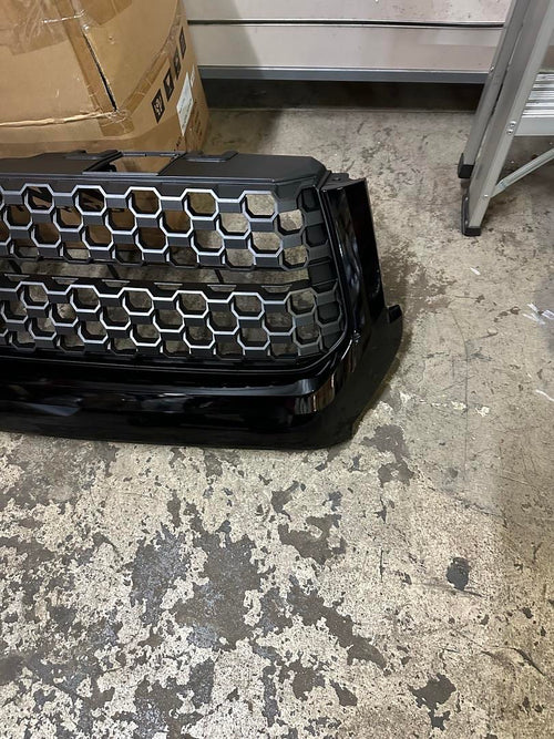 #R18 18-21 TOYOTA TUNDRA GLOSSY BLACK OEM FACTORY STYLE HONEYCOMB