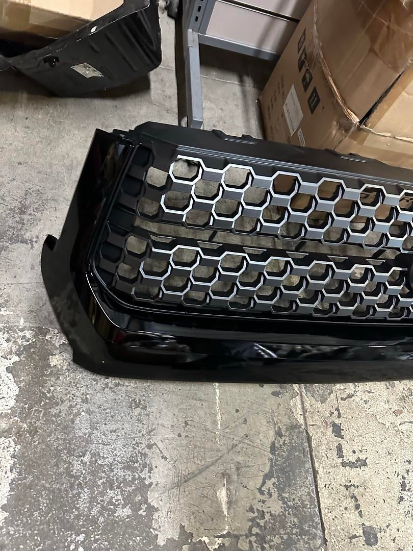 #R18 18-21 TOYOTA TUNDRA GLOSSY BLACK OEM FACTORY STYLE HONEYCOMB