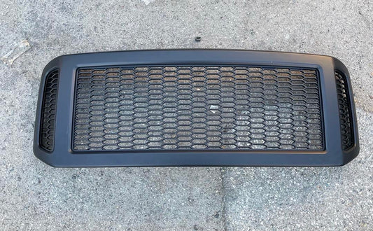 05-07 FORD F250 F350 F450 F550 MATTE BLACK DIAMOND MESH GRILLE
