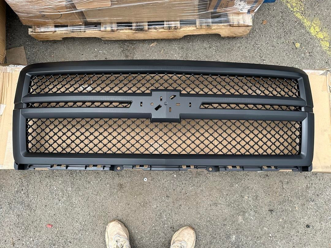 #R1 DISPLAY 14-15 CHEVY SILVERADO BLACK GRILLE