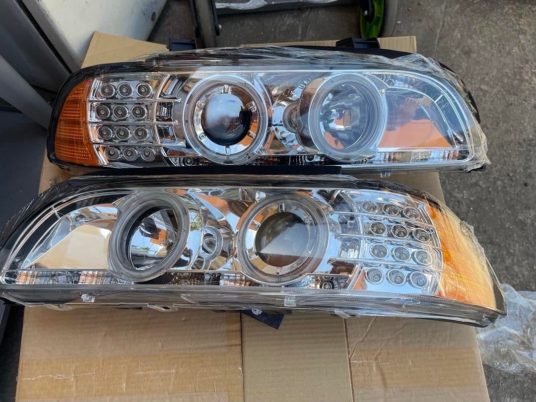 REFURBISHED 97-03 BMW E39 5-SERIES LED DRL / SIGNAL PROJECTOR HEADLIGHTS