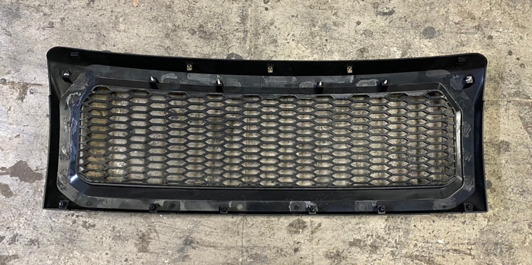 #2 DISPLAY FOR 09-14 FORD F-150 BLACK GRILL (EXCLUDES RAPTOR MODELS)