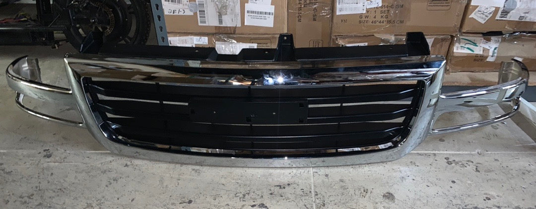 03-06 GMC SIERRA GRILLE GRILL CHROME/BLACK