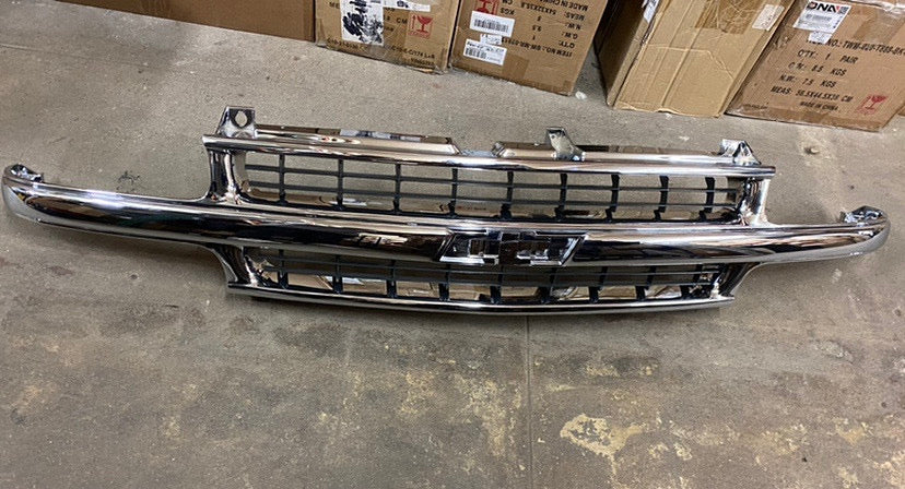 #R11 99-02 CHEVY SILVERADO 00-06 TAHOE SUBURBAN CHROME OEM STYLE FRONT GRILL