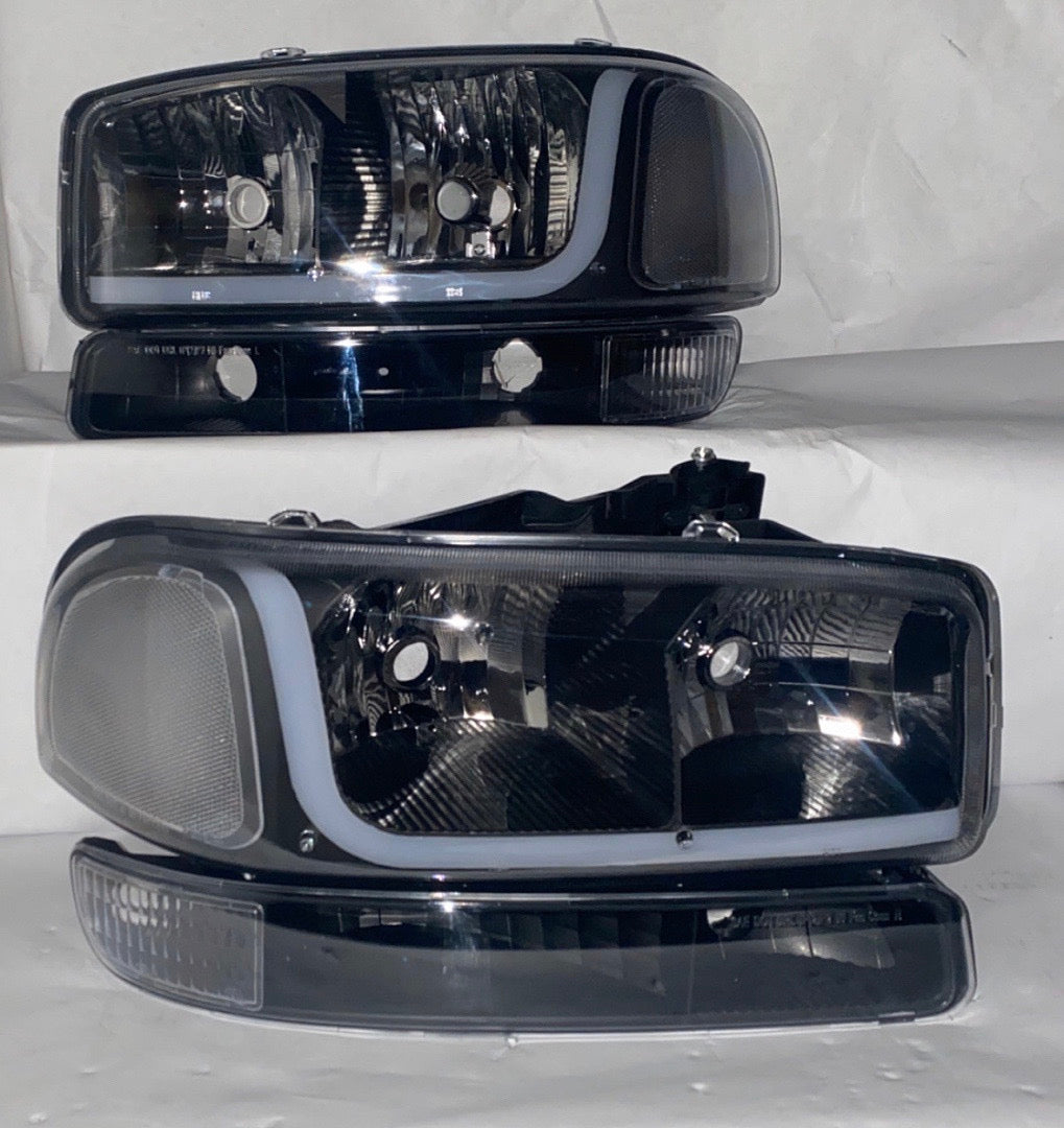 99-06 GMC SIERRA YUKON BLACK HOUSING WITH CLEAR LED