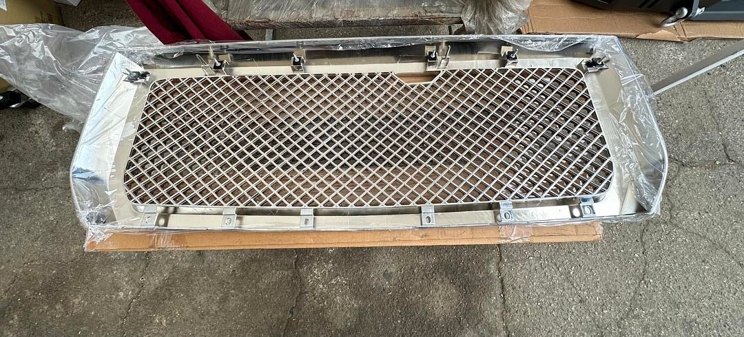 #15 04-06 DODGE DURANGO CHROME FRONT GRILL