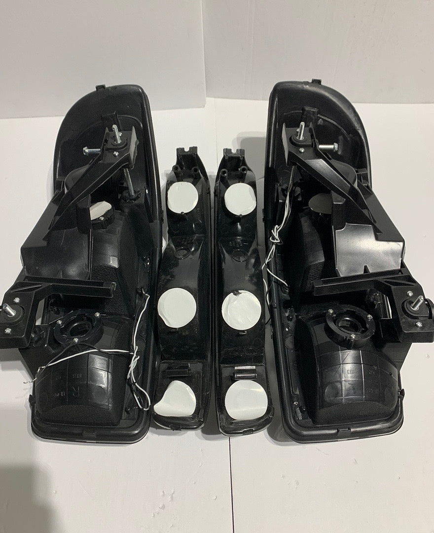 99-06 GMC SIERRA / YUKON BLACK SMOKED CLEAR LED HEADLIGHTS G1