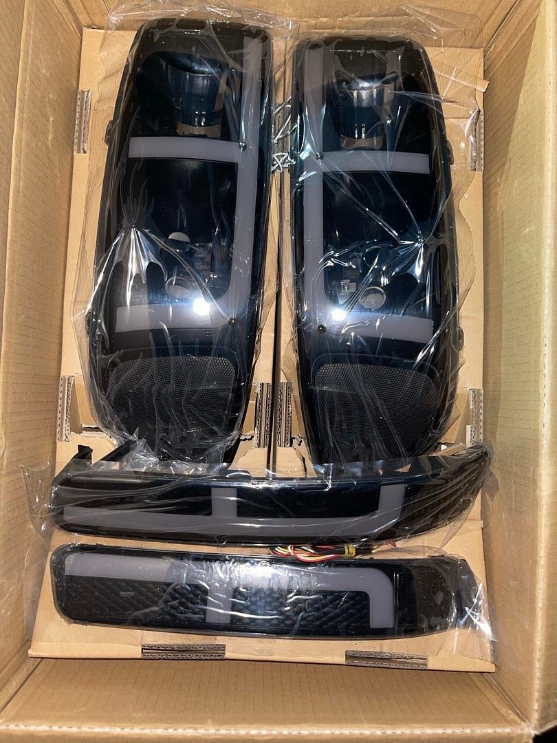 99-06 GMC SIERRA / YUKON SMOKED LEDS WITH LED TURN SIGNAL