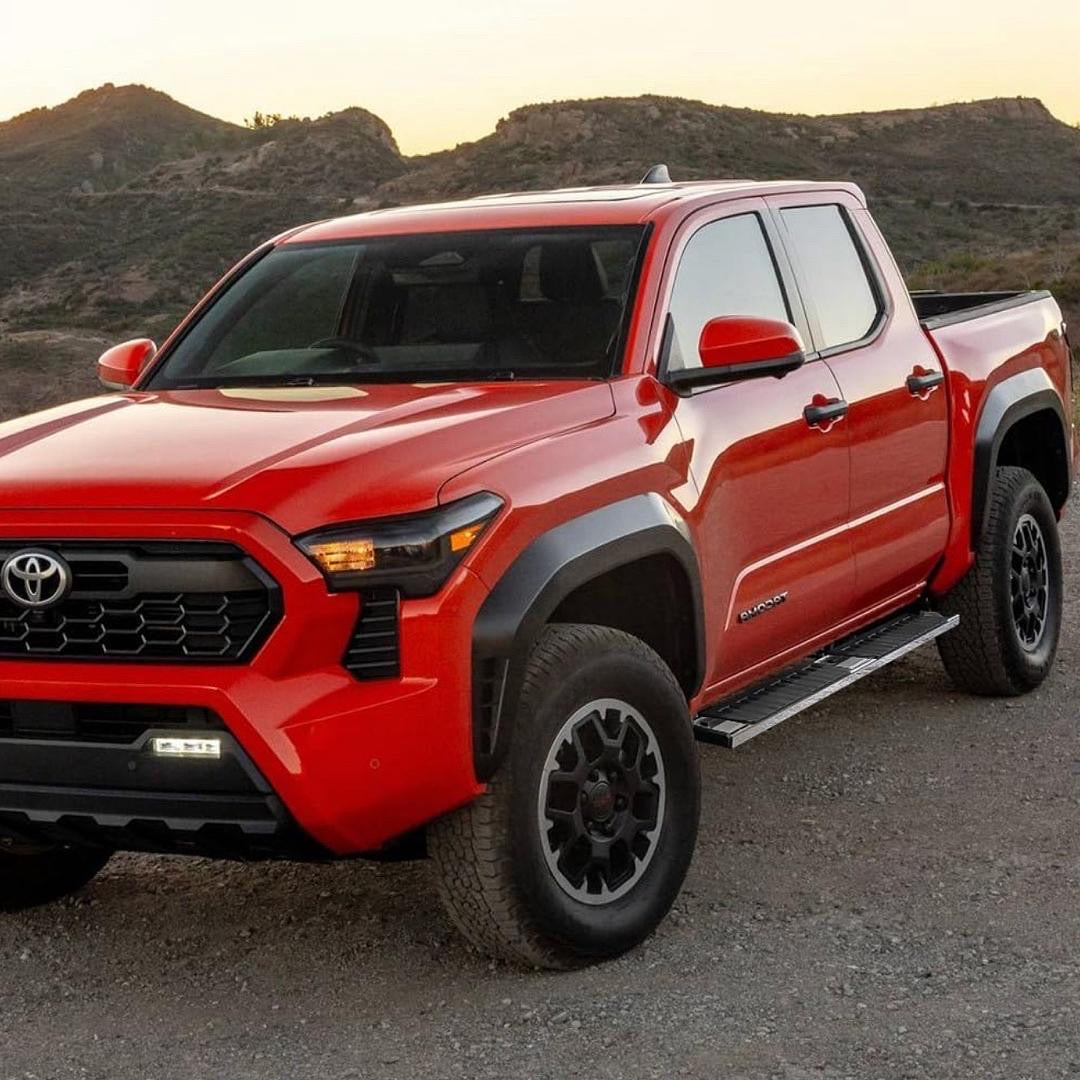 24+ TOYOTA TACOMA “8017” STYLE CHROME/ BLACK RUNNING BOARDS