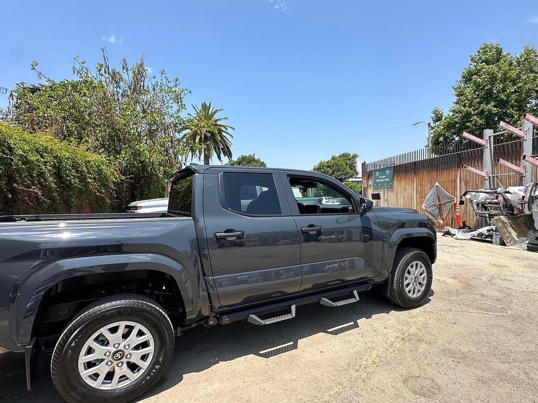 24+ TOYOTA TACOMA CREW CAB STYLE RUNNING BOARDS TEXTURED