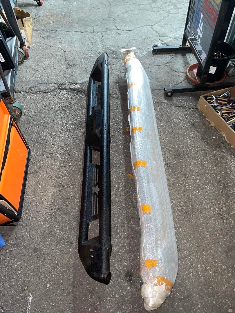 #28 10-21 TOYOTA 4RUNNER BLACK OFFROAD HEAVY DUTY RUNNING BOARDS