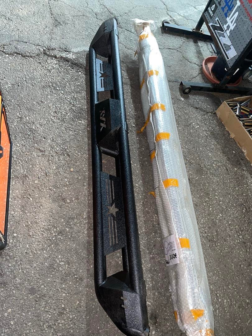 #28 10-21 TOYOTA 4RUNNER BLACK OFFROAD HEAVY DUTY RUNNING BOARDS