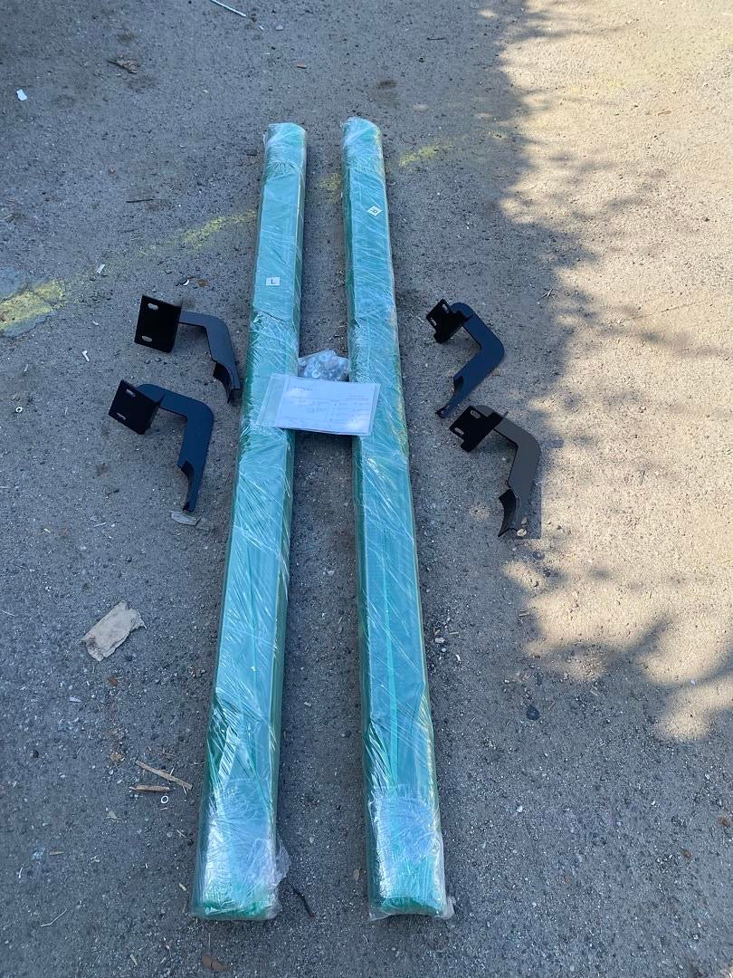 01-03 FORD F-150 CREW CAB BLACK OVAL 4INCH RUNNING BOARDS