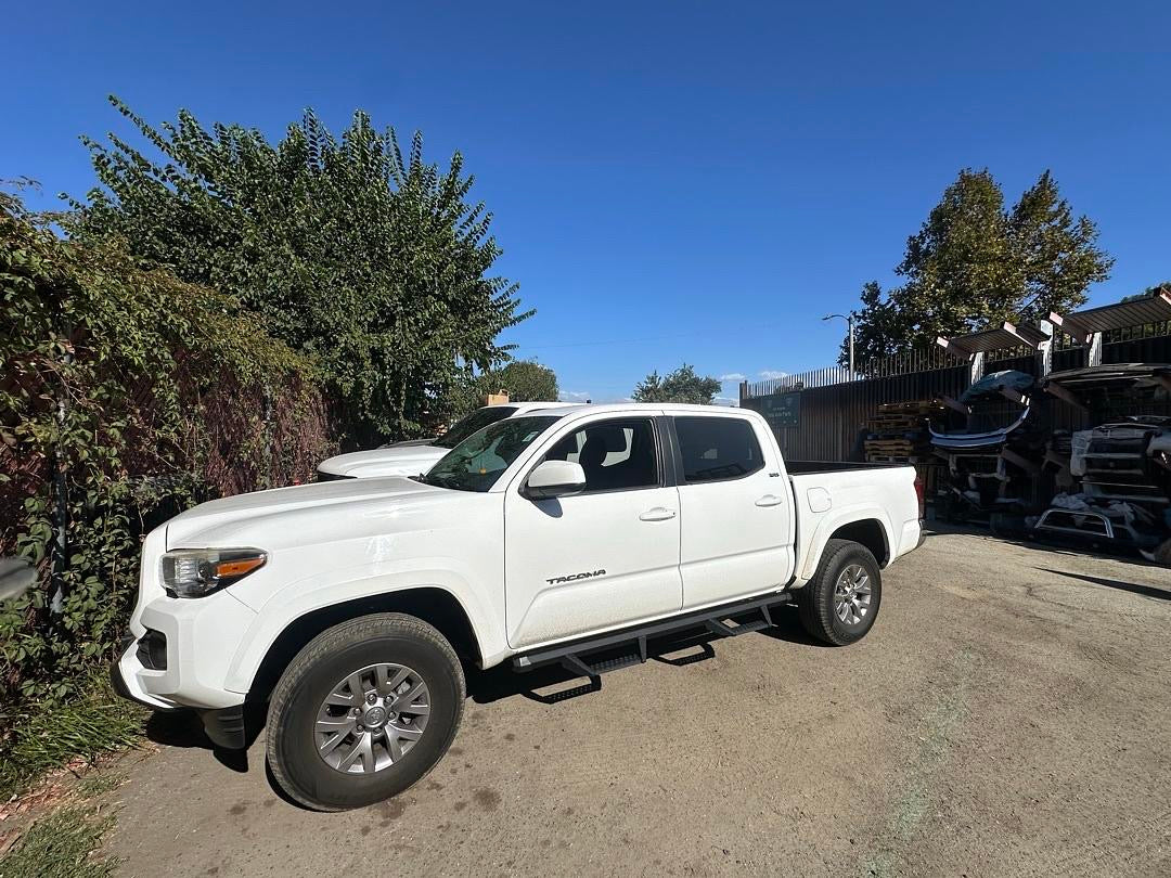 05-23 TOYOTA TACOMA CREW CAB OFF-ROAD RUNNING BOARD STEPPERS