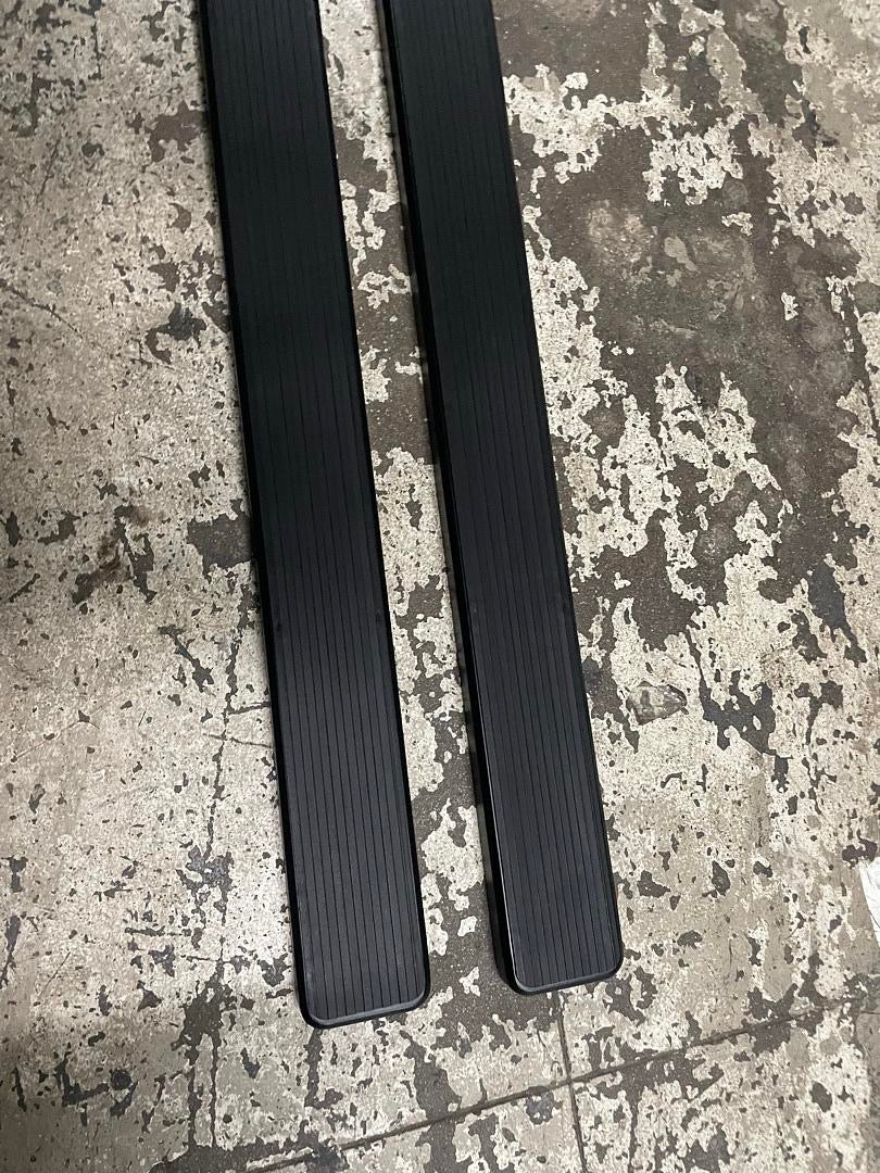 19-24 FORD RANGER BLACK 5” CREW CAB RUNNING BOARD 82” LENGTH