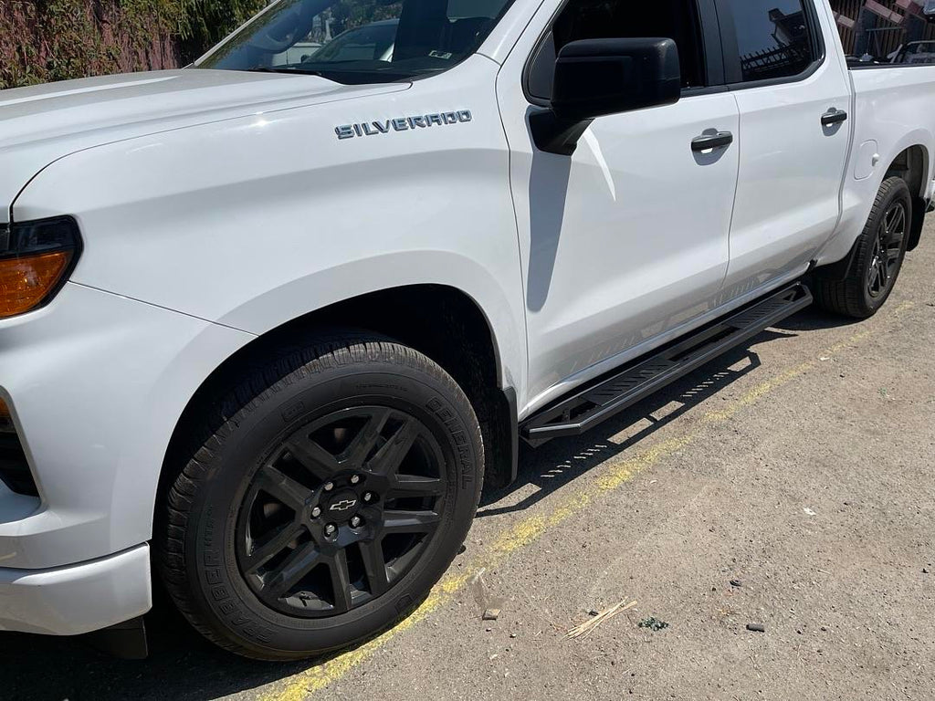 19-24 CHEVY SILVERADO IARMOR FLAT BOARDS CREW CAB 450$ INSTALLED PREFERABLY