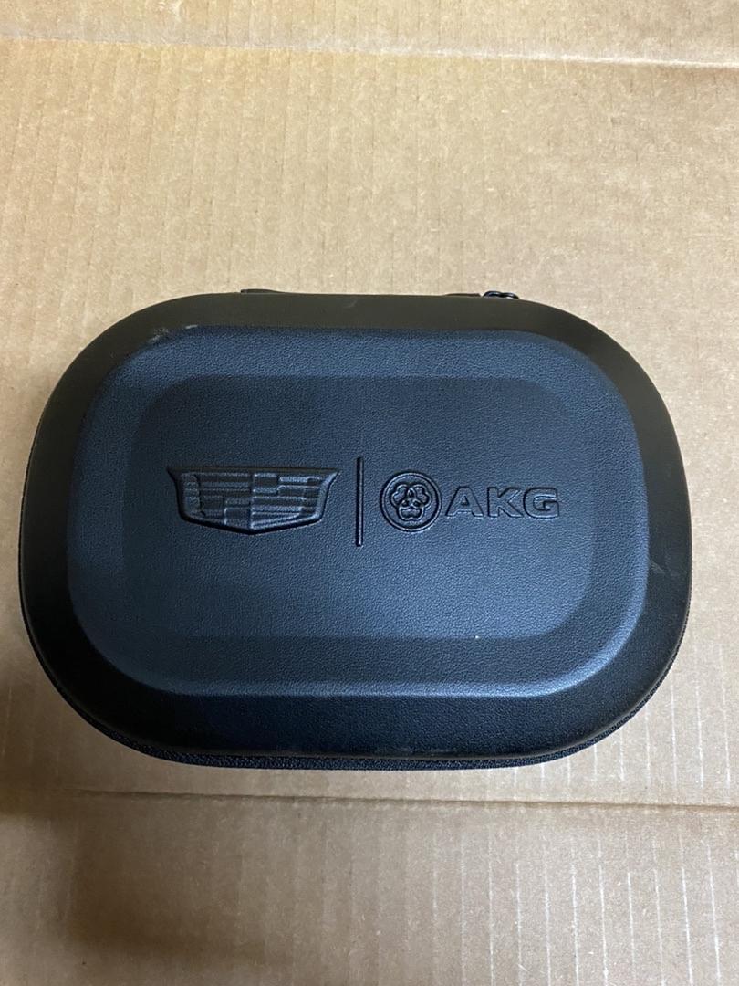 19420338 | (Oem part # ) 2020-2022 cadillac ct4 and cadillac escalade bluetooth headphones