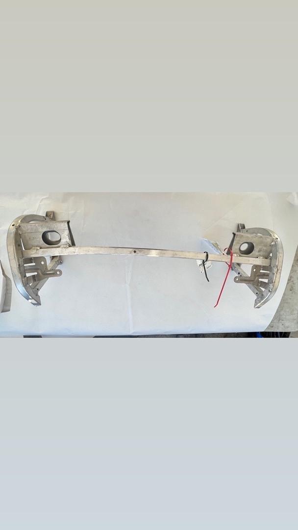 20939829 | 09-13 chevy corvette 04-09 cadillac XLR front bumper impact bar skid plate aluminum OEM Part 36x14 inches