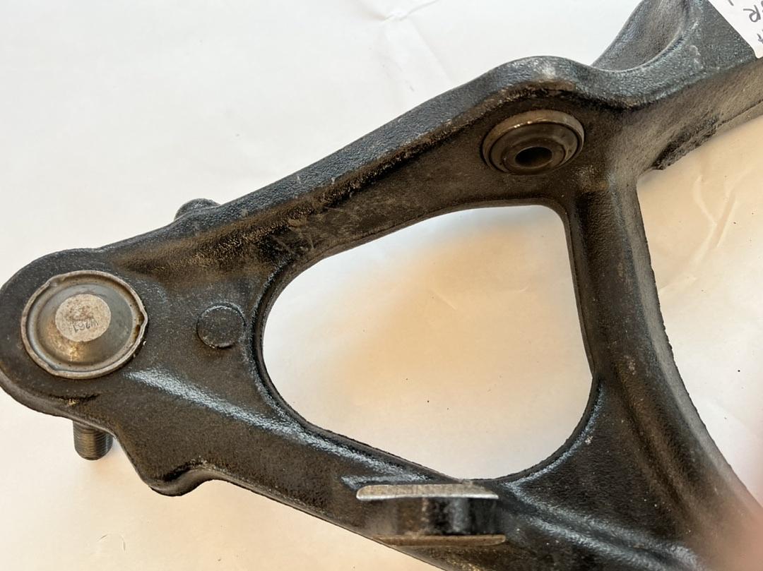 15082977 | ✅ OB # 06-10 hummer H3 front passenger side lower control arm OEM