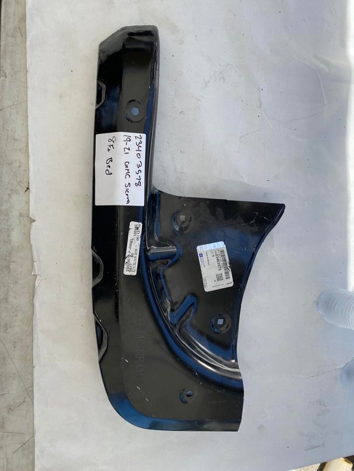 23403575 | 19-21 gmc sierra 8 foot bed inner rear left panel wheel well
