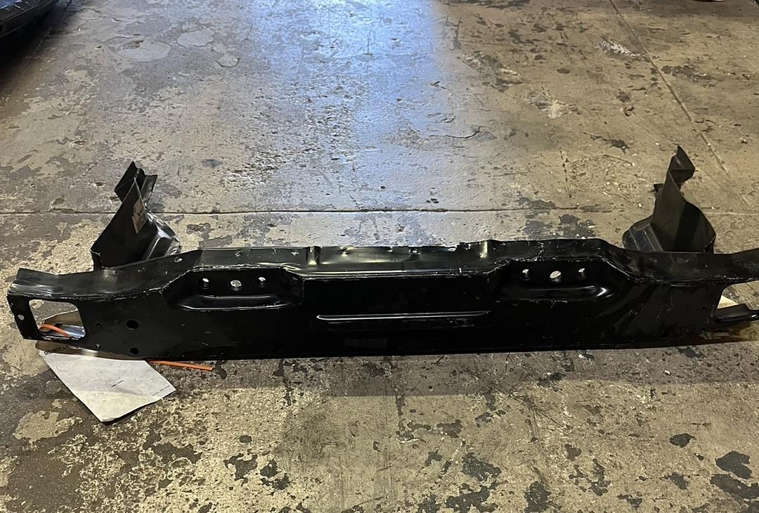 # 92-98 buick 87-96 chevrolet beretla 92-98 pontiac grand am front end lower bar radiator support