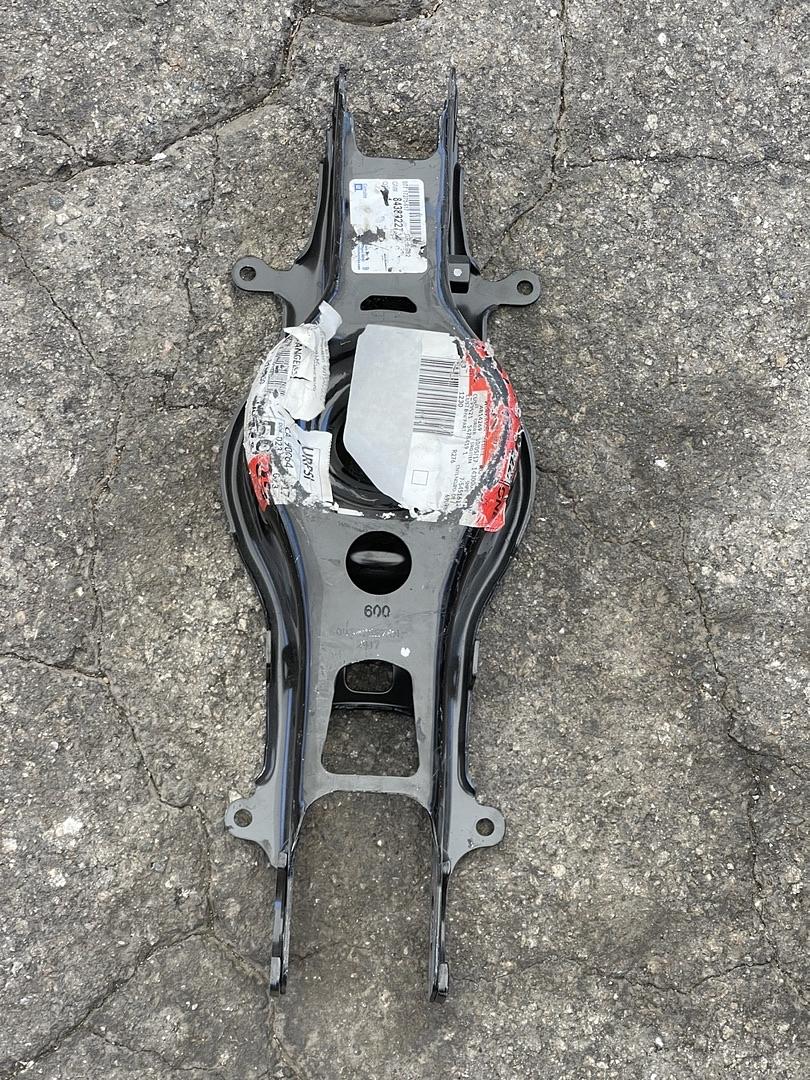 Rear Passenger Side Suspension Lower Control Arm - GM ()2018-2022 chevy camaro