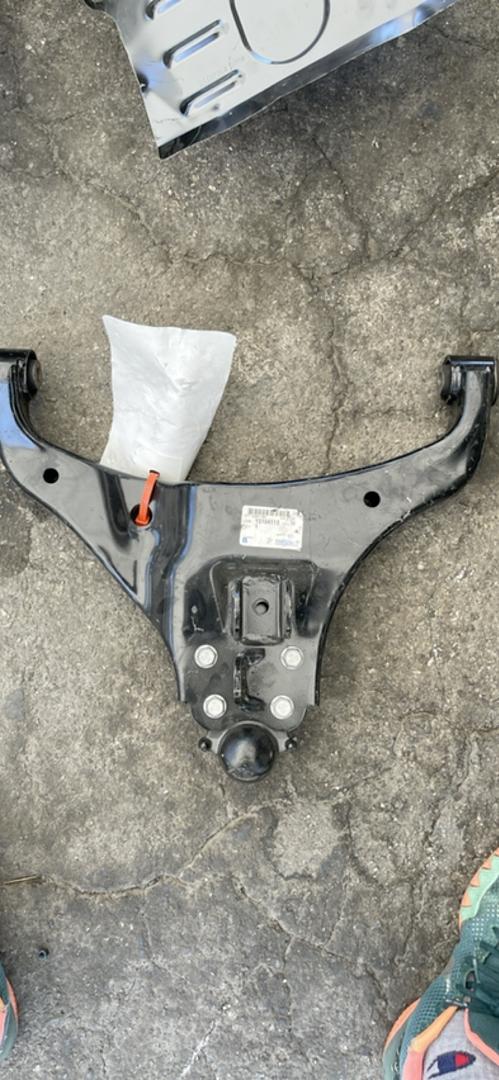 ✅ Front Driver Side Lower Control Arm - GM ()chevy colorado gmc canyon